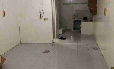 Rumah 2 lantai siap huni