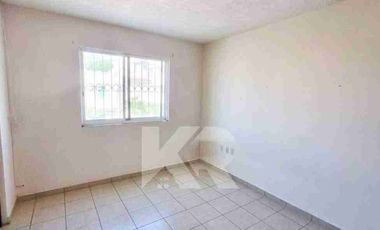 CASA EN VENTA EN CONDOMINIO CON SEGURIDAD Y AMENIDADES