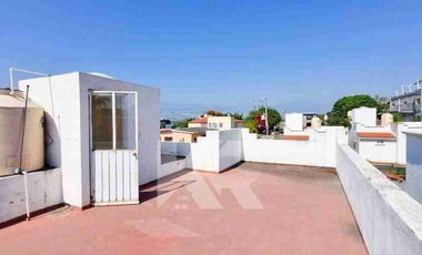 CASA EN VENTA EN CONDOMINIO CON SEGURIDAD Y AMENIDADES