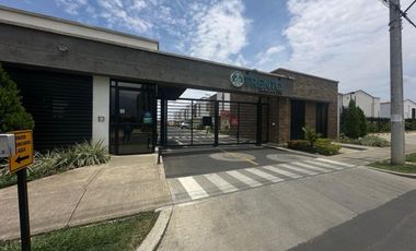 CASA EN VENTA DE OPORTUNIDAD JAMUNDI ALFAGUARA