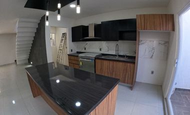 Casa Nueva En Venta En Zacatecas, En Privada Valle Alto, en Colinas del Padre