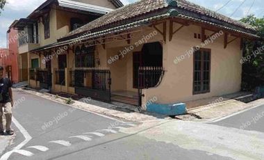 Rumah hook singopuran kartasura