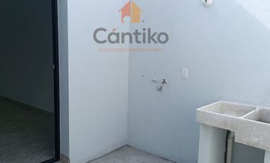 Casa 2 recámaras, 2 baños en Hacienda, El Cortijo, Villa de Álvarez, Col.