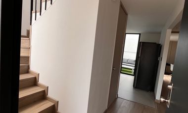 Casas por estrenar TUMBACO Escalon Tumbaco en conjunto dos pisos