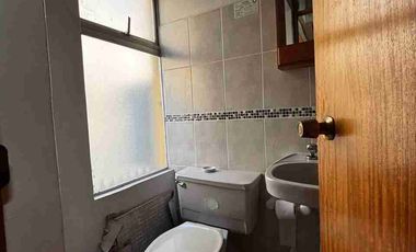 Vende oficina en Centro Medico Insi