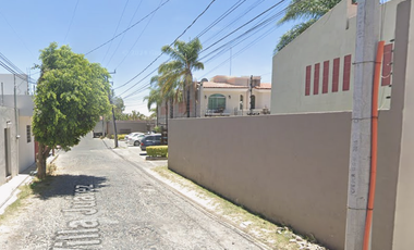 Imagina pagar menos hoy y vivir mejor mañana!! VENTA DE EXCELENTE CASA EN  REMATE BANCARIO, VILLA JUAREZ 995, FRANCISCO SARABIA, ZAPOPAN.