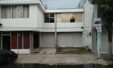 Luminosa oficina en Planta alta, AV Madero Casi esquina Glorieta Revolución