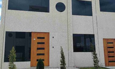 CASA MODERNO A ESTRENAR, AMBATO HUACHI SAN FRANCISCO