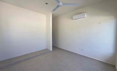 Estrena hermosa casa en Privada Zensia, Conkal