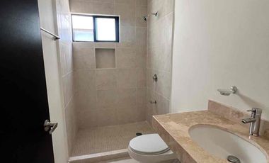 Estrena hermosa casa en Privada Zensia, Conkal