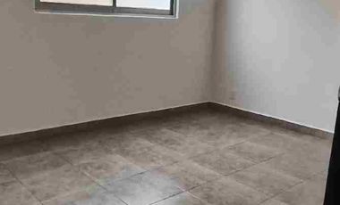 Casa En Renta En Esquina Frente Al Area Verde, Con 3 Reclamas Y Roof Garden, A 5 Minutos De Finsa, Y Autopista. En Cuautlancingo, Puebla