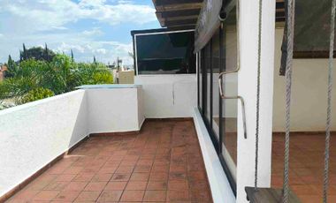 Casa En Renta En Esquina Frente Al Area Verde, Con 3 Reclamas Y Roof Garden, A 5 Minutos De Finsa, Y Autopista. En Cuautlancingo, Puebla