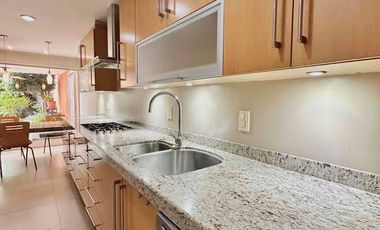 Casa en SEATTLE con cuarto de servicio y jardín