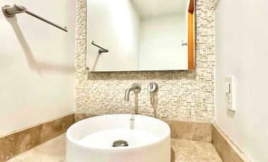 Casa en SEATTLE con cuarto de servicio y jardín