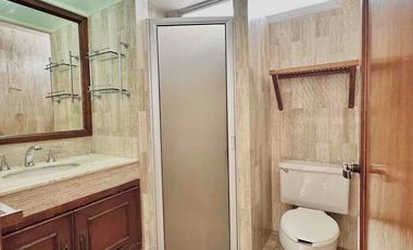 Casa en SEATTLE con cuarto de servicio y jardín