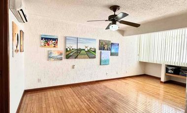 Casa en SEATTLE con cuarto de servicio y jardín