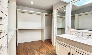 Casa en SEATTLE con cuarto de servicio y jardín