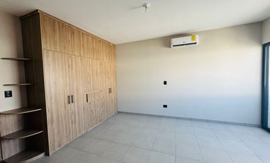 CASA EN RENTA EN DOMINIO CUMBRES