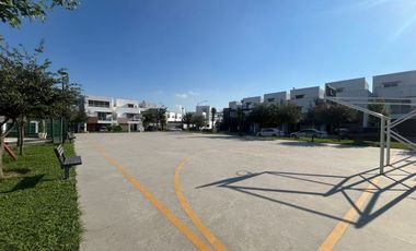 CASA EN RENTA EN DOMINIO CUMBRES