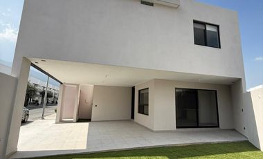 CASA EN RENTA EN DOMINIO CUMBRES