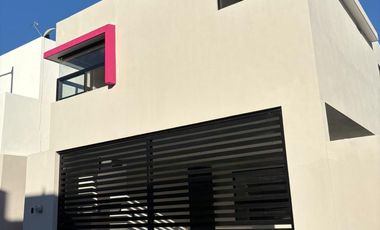 CASA EN RENTA EN DOMINIO CUMBRES