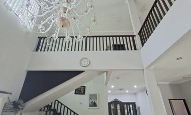 Jual Rumah LUAS harga MURAH di bawah PASARAN posisi Hook di Gegerkalong Setiabudi Bandung Utara  Luas tanah 508 m2 Luas bangunan 611