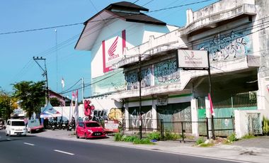 Tanah Strategis Jogja TEPI Jl Bantul Lt 897 m² ld 20 m SHM Utara PASTY