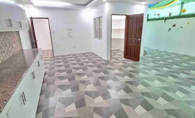 Corner House and Lot with 5-Bedrooms in Westwoods Subdivision, Iloilo City