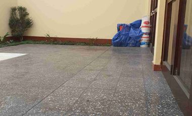 Se Vende Casa de 3 Pisos Con Departamento Independiente