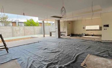 Moderna Casa de 4 habit en Isla Mocolí, Urb. Península