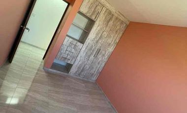 SE VENDE CASA AL PONIENTE DE 2 PLANTAS