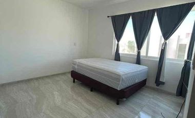 SE VENDE CASA AL PONIENTE DE 2 PLANTAS