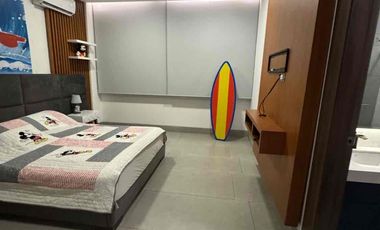 Lujos y moderna casa en Urbanización Santa Cecilia 4 habitaciones