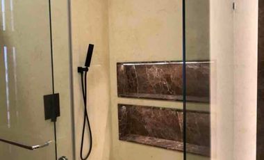 Lujos y moderna casa en Urbanización Santa Cecilia 4 habitaciones