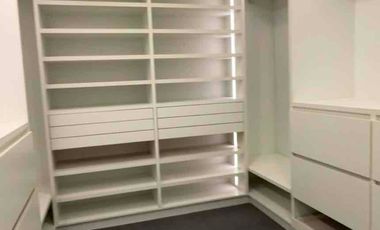 Lujos y moderna casa en Urbanización Santa Cecilia 4 habitaciones