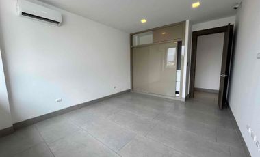 Lujos y moderna casa en Urbanización Santa Cecilia 4 habitaciones