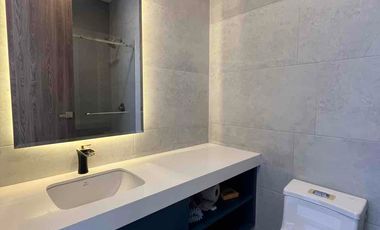 Lujos y moderna casa en Urbanización Santa Cecilia 4 habitaciones