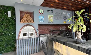 Lujos y moderna casa en Urbanización Santa Cecilia 4 habitaciones