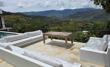 VENDO ESPECTACULAR CASA CAMPESTRE PARA ESTRENAR ANAPOIMA CUNDINAMARCA.