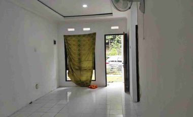 DISEWAKAN RUMAH BISA PER 6 BULAN DI DEPOK DALAM CLUSTER