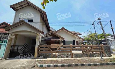 dijual cepat dan murah rumah 2lt taman pinang sidoarjo 7 kmr bisa untuk usaha kos dekat pusat kuliner,rs row jalan lebar,bangunan bagus terawat