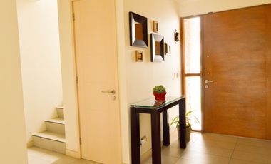 linda casa - no perimetral - chamisero