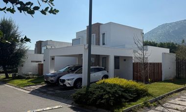 linda casa - no perimetral - chamisero