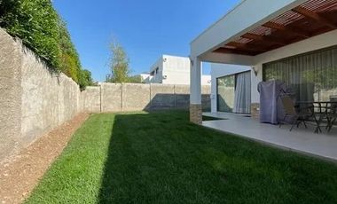 linda casa - no perimetral - chamisero