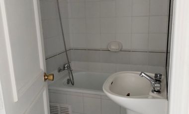 ARRIENDO AMPLIO Y CENTRICO DEPARTAMENTO