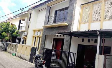 Di sewakan rumah Furnised dlm komplek cluster timur pasar stan Maguwoharjo