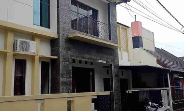 Di sewakan rumah Furnised dlm komplek cluster timur pasar stan Maguwoharjo
