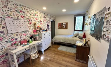 EN VENTA ESPECTACULAR Y AMPLIA CASA EN PUERTO VARAS A PASOS DE COLEGIO ALEMAN