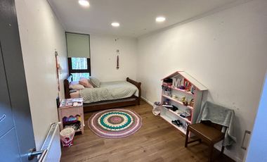 EN VENTA ESPECTACULAR Y AMPLIA CASA EN PUERTO VARAS A PASOS DE COLEGIO ALEMAN