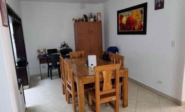 Venta de Casa en Propiedad horizontal Castilla, Medellín 220m2 $550 millones negociables